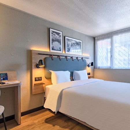 Готель Campanile Prime - Nimes Centre Екстер'єр фото